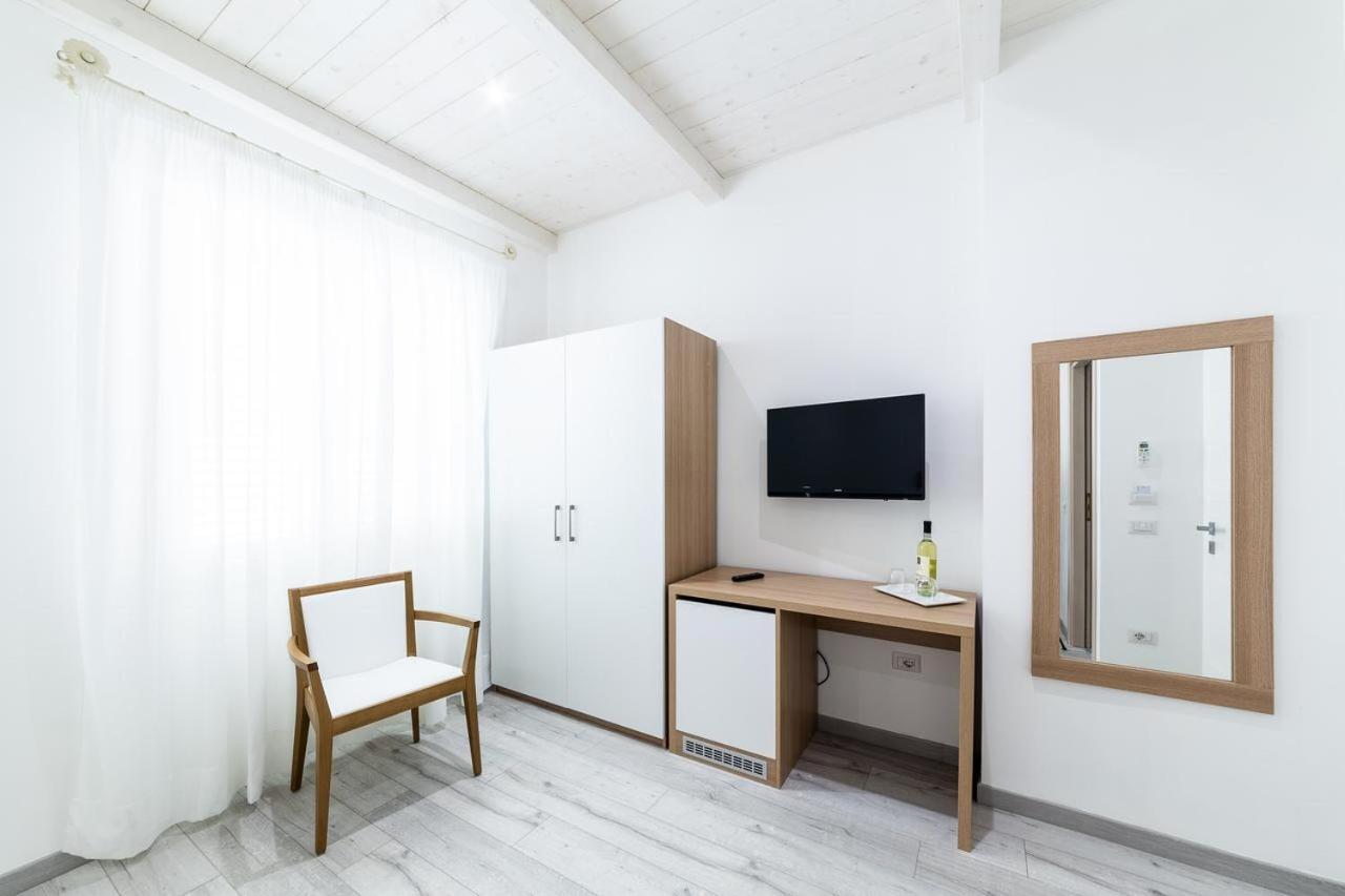 La Promenade Rooms & Suites Olbia Exterior foto